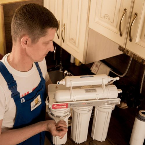 installing an under the sink water filter