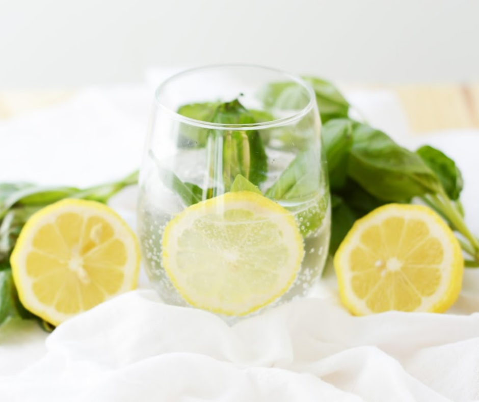 Easy Lemon Basil Hard Seltzer Distillata